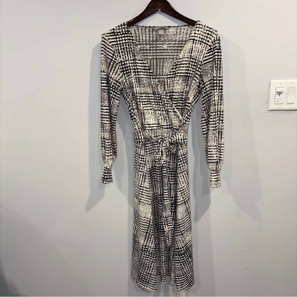 H&M- Elegant Black and White Wrap Dress